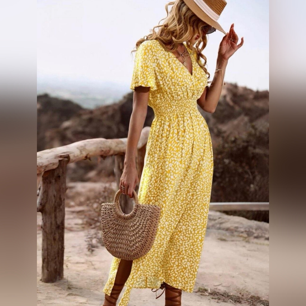 Long maxi yellow dress